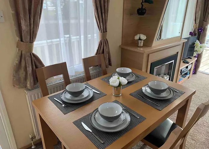 Luxury Holiday Home Happiness At Tattershall Lake#
