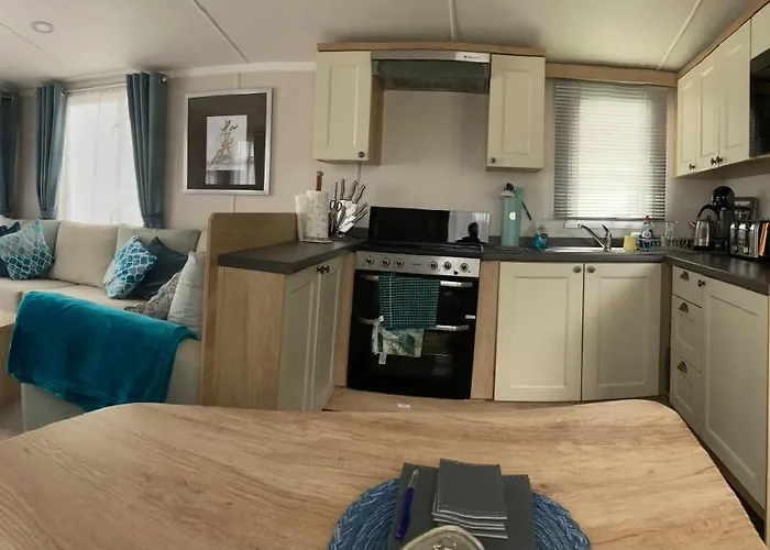 Sunflower Lodge, Lido Leisure Park, Knaresborough